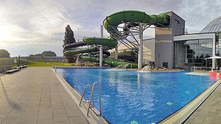 Aussenansicht des Aquaparks in Oberhausen.