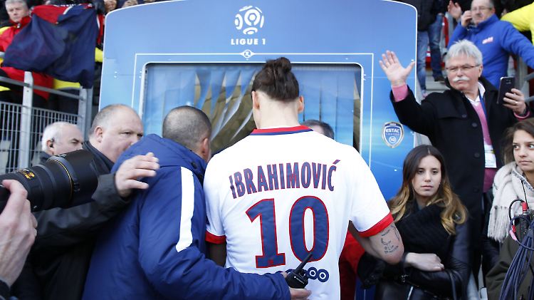 Abgang, Herr Ibrahimovic?