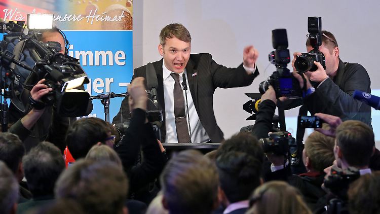 Die AfD Sachsen-Anhalt hat mit André Poggenburg an der Spitze fast ein Viertel der Stimmen geholt.