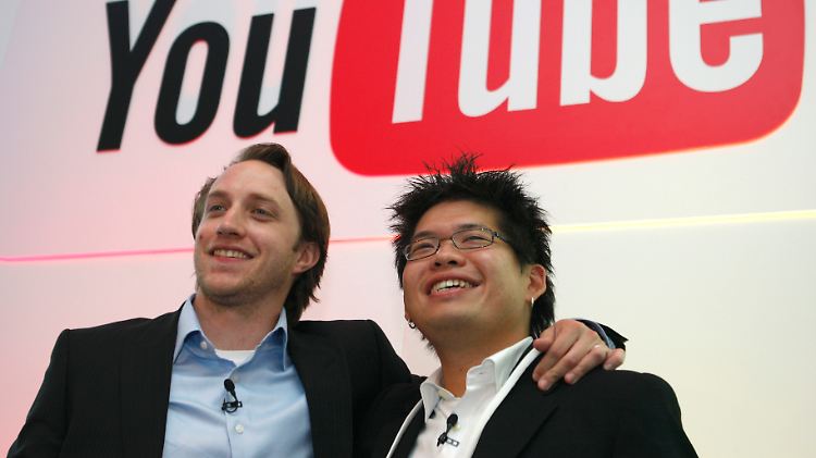 Steve Chen (r.) mit Youtube-Mitgründer Chad Hurley (l., Archivbild).