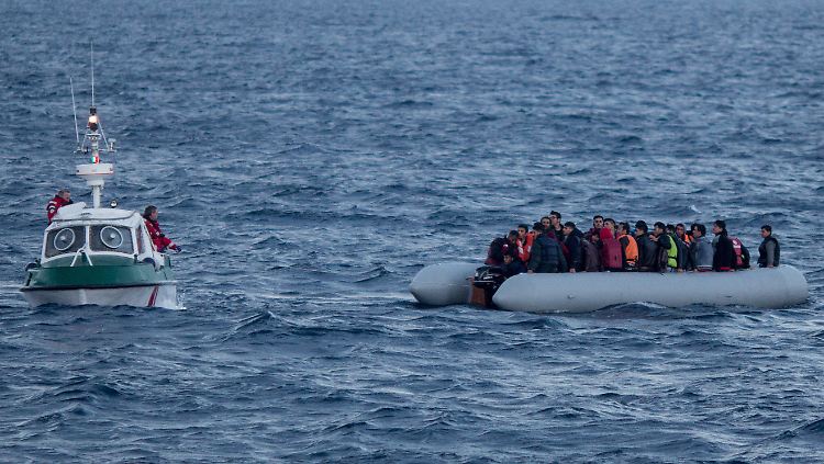Nach wie vor kommen täglich Menschen über die Ägäis nach Griechenland.