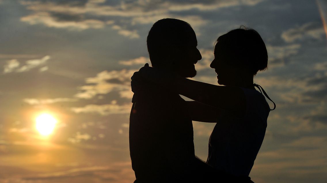 Forscher bestätigen: Die Liebe ist eine legale Droge.