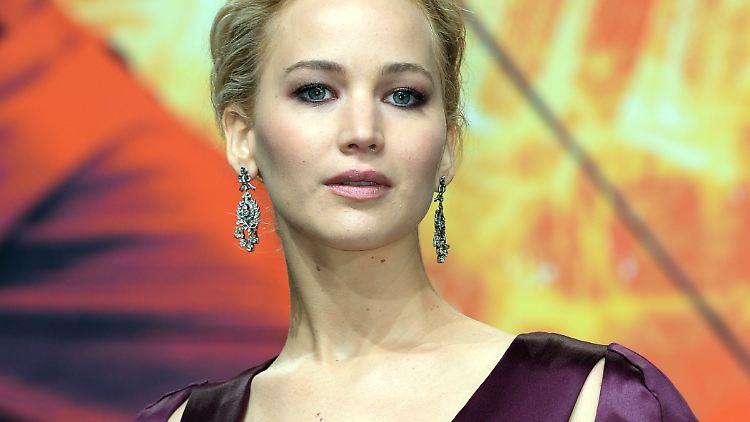 Auch Oscar-Preisträgerin Jennifer Lawrence ist damals vom Nacktfoto-Skandal betroffen.