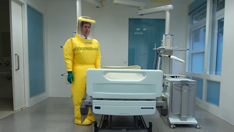 Der Mitarbeiter der Bestattungsfirma muss nun auf die Sonderisolierstation in der Frankfurter Uniklinik (Archivbild).