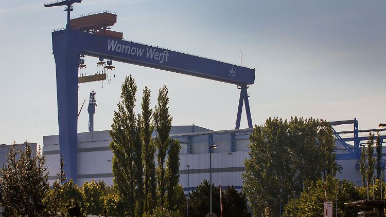 eltgrößte Yacht entsteht in Deutschland61598113.jpg