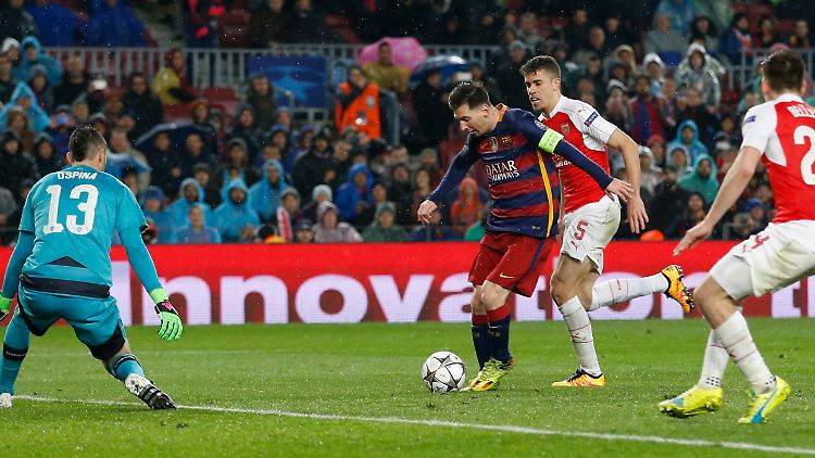 Messi erzielt das dritte Tor.
