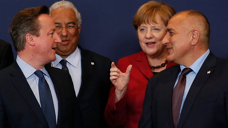 Der britische Premier David Cameron, sein portugiesischer Amtskollege Antonio Costa, Angela Merkel und der bulgarische Ministerpräsident Boyko Borissow.