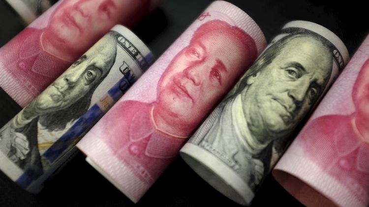 Die chinesische Zentralbank hat die Landeswährung Yuan überraschend deutlich aufgewertet.