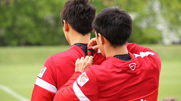 Die Mainzer Spieler werden mit GPS- Sensoren ausgerüstet. 