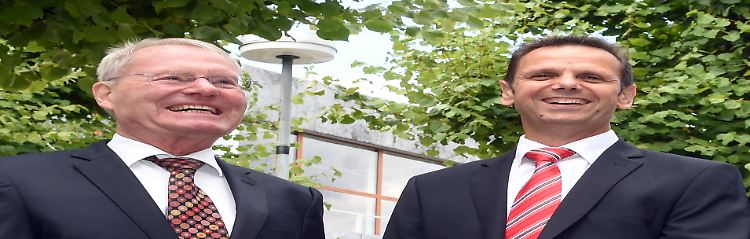 Henkel (l.), Kölmel und vier weitere Ex-AfD-Mitglieder bekommen anscheinend Drohbriefe von ihren ehemaligen Weggefährten.