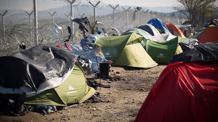 Die wilden Flüchtlingslager in Idomeni an der griechischen-mazedonischen Grenze steht sinnbildlich für die Flüchtlingskrise. Im Juni wurden sie geschlossen, nachdem die Balkanroute dicht war.