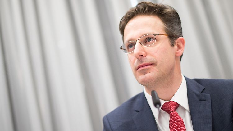 AfD-Politiker Marcus Pretzell will bis zum Bundesparteitag fraktionslos bleiben.