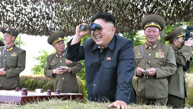 Nordkoreas Machthaber Kim Jong Il setzt auf die militärische Karte.
