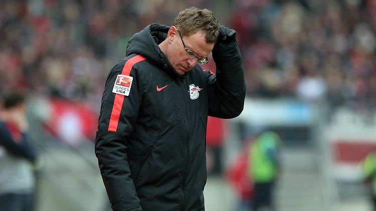 Jaja, irgendwas stimmt derzeit nicht bei RB Leipzig. Das bemerkt auch Trainer Ralf Rangnick.