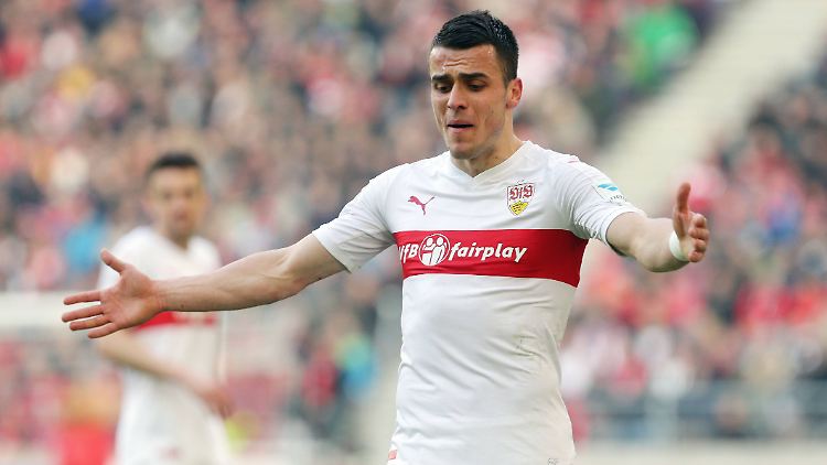Beim VfB Stuttgart sind sie nicht glücklich über das Montagsspiel in Bremen.