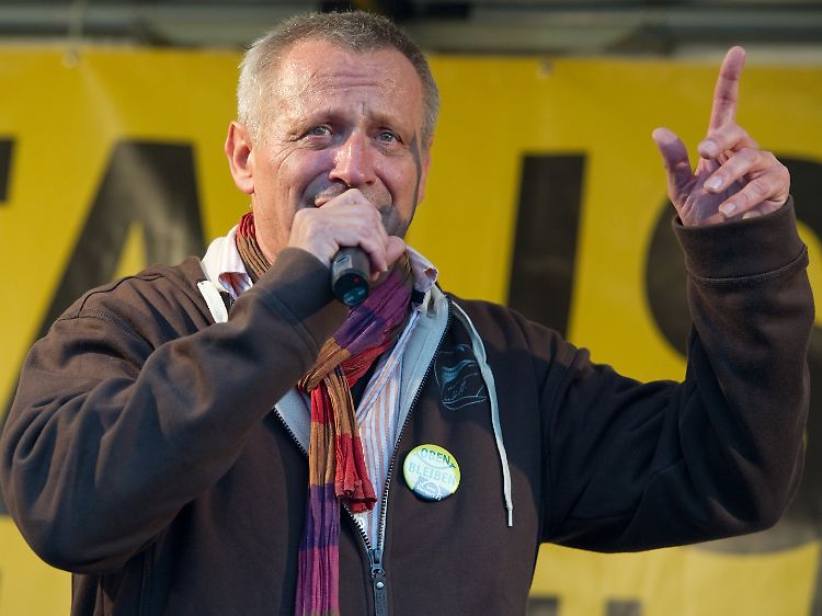 "Wir wollen kein Baustöpple, sondern den wirklichen Stopp eines gigantischen Immobilienprojekts", sagt Konstantin Wecker.