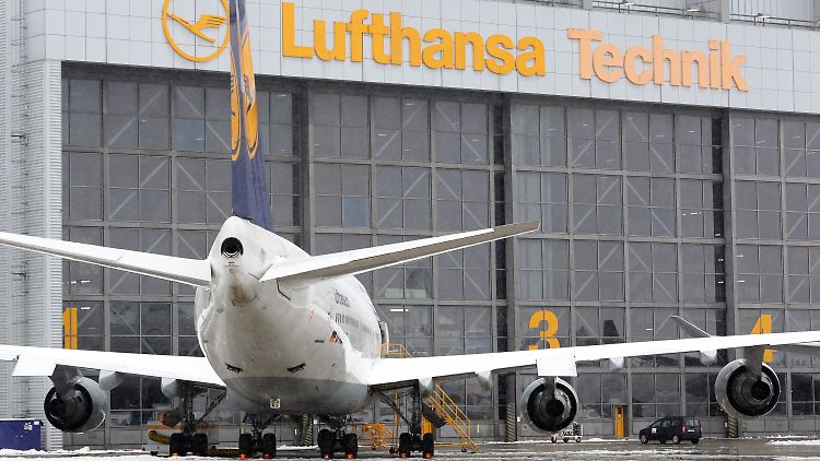 Bei Lufthansa-Technik am Standort Hamburg sind über 2000 Arbeitsplätze in Gefahr.