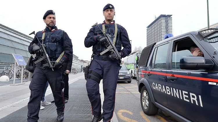 Nach den Brüsseler Anschlägen herrscht auf Italiens Straßen eine massive Polizeipräsenz (Archivbild).