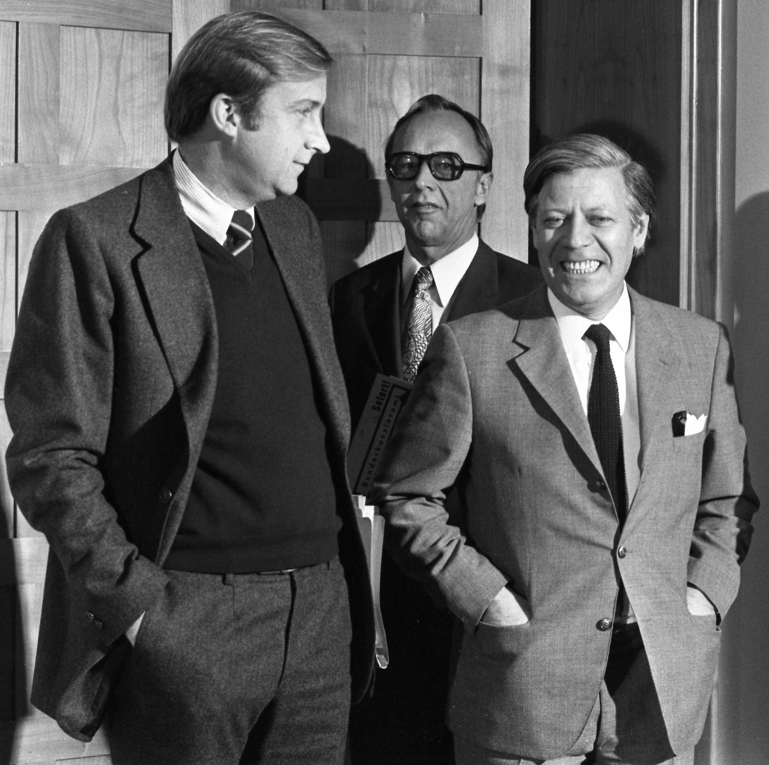Nach dem Mauerfall ist Detlev Rohwedder (im Bild: 1974 mit Kanzler Helmut Schmidt) einer der mächtigsten Männer der wiedervereinigten Republik.