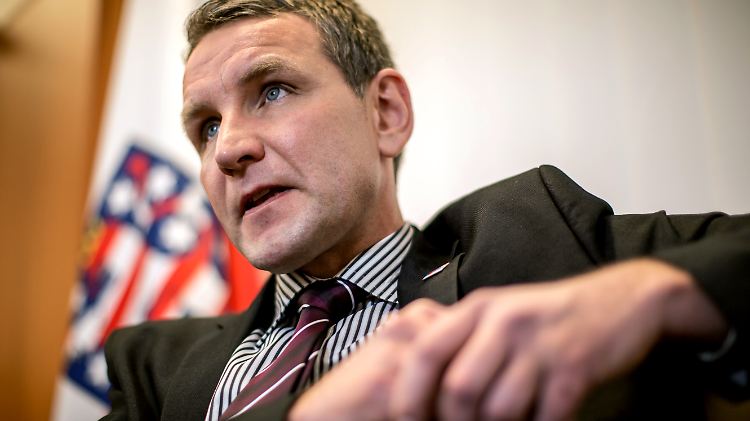 Stellt sich gegen die Entscheidung des AfD-Bundesvorstandes: Thüringens Landeschef Björn Höcke.