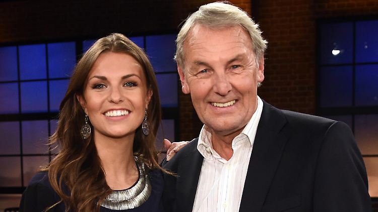 Jörg Wontorra gehört zum Urgestein des deutschen Fernsehens. Tochter Laura tritt in seine Fußstapfen.