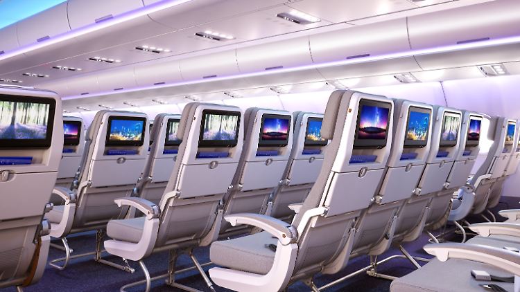 Airbus will mehr Sitze in den neuen Variante des A330 einbauen - und den Passagieren zugleich mehr Platz einräumen.