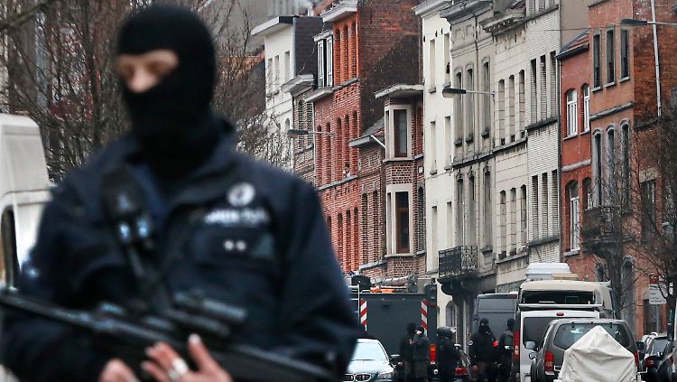 In Molenbeek gab es mehrfach Razzien auf der Suche nach Terrorverdächtigen. Auch der mutmaßliche Paris-Attentäter Abdeslam wurde hier gefasst.