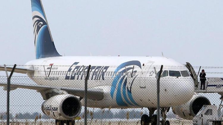 Die Entführung einer EgyptAir-Maschine offenbart Sicherheitslücken im ägyptischen Flugverkehr.