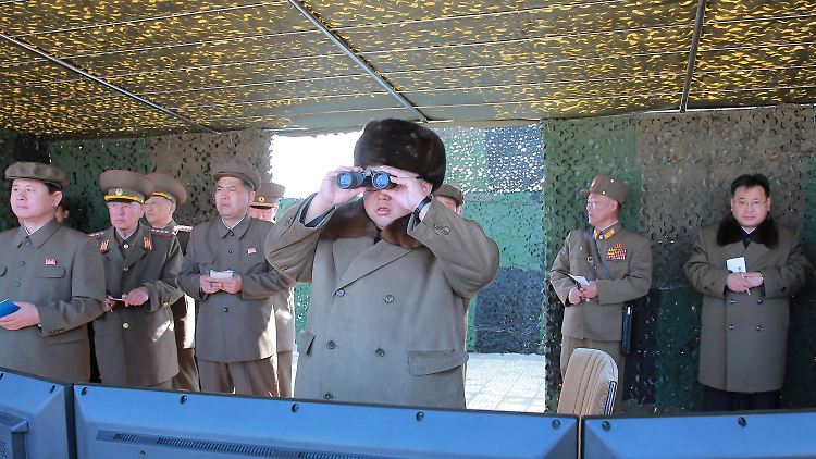 Kim Jong Un droht mit weiteren Militärschlägen. 
