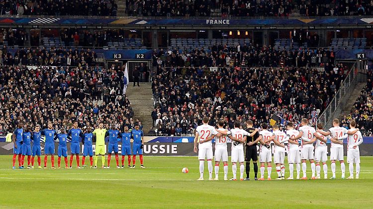 Das Ergebnis war beim ersten Spiel nach den Terroranschlägen vom November eher Nebensache.
