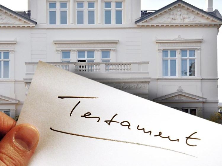 Weil ein Testament nicht mehr auffindbar war, hörte das OLG Karlsruhe Beteiligte und forderte ein Sachverständigengutachten für die Beweisaufnahme an.