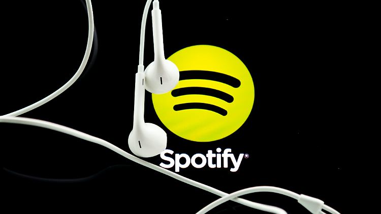 Wer gerne Musik mit Spotify hört, sollte seine Zugansdaten ändern. 