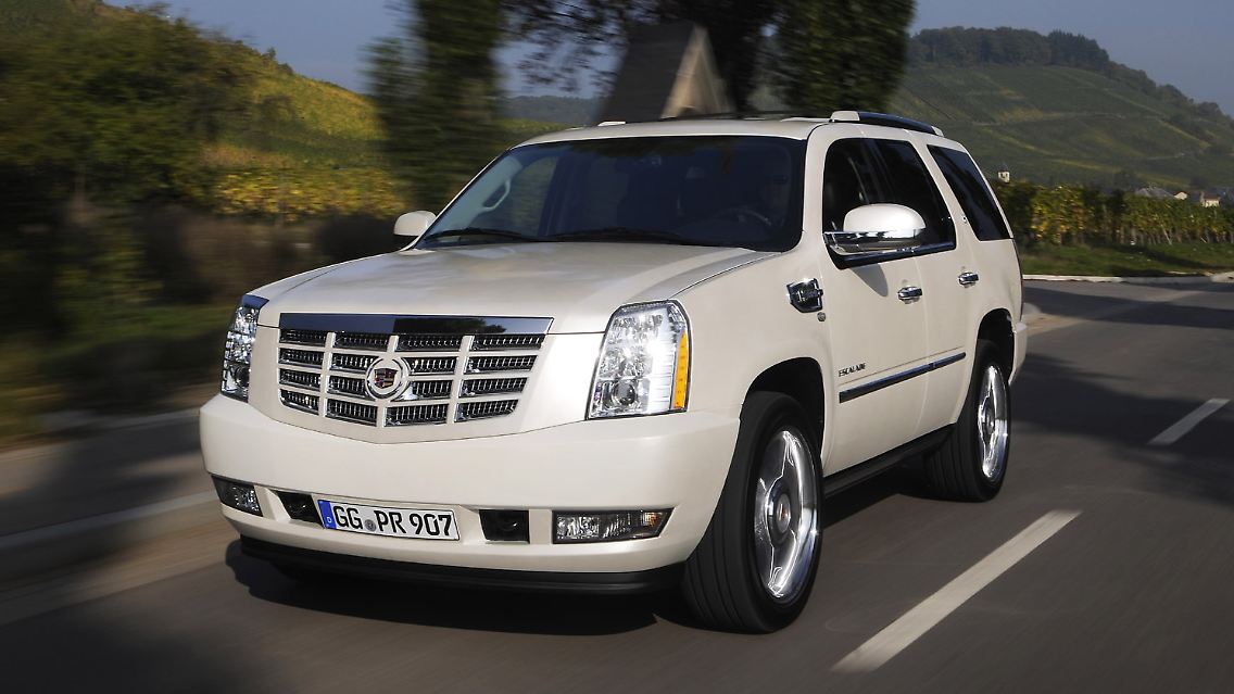 Mit 5,14 Metern Länge übertrifft der Cadillac Escalade Hybrid sogar den Audi Q7.