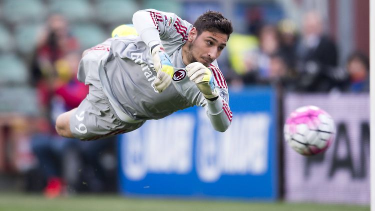 Gianluigi Donnarumma vom AC Milan steht auf der Wunschliste von CHelsea-Boss Roman Abramowitsch.