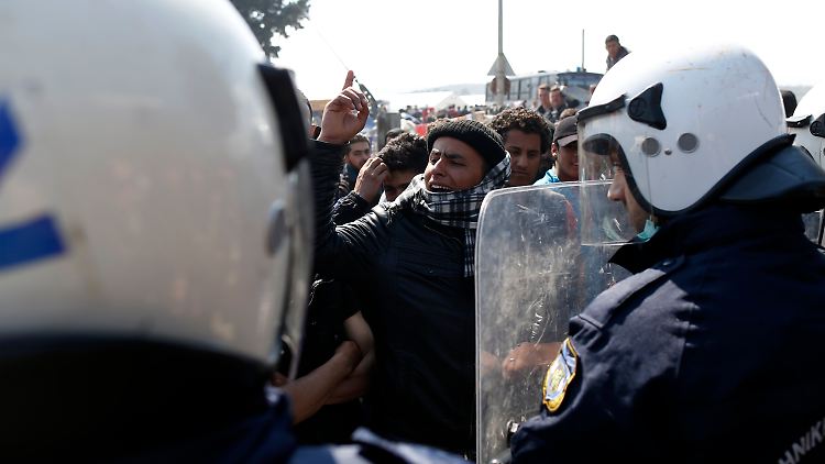 In den sogenannten Hotspots in Griechenland wie hier in Idomeni kommt es immer wieder zu Aufständen.
