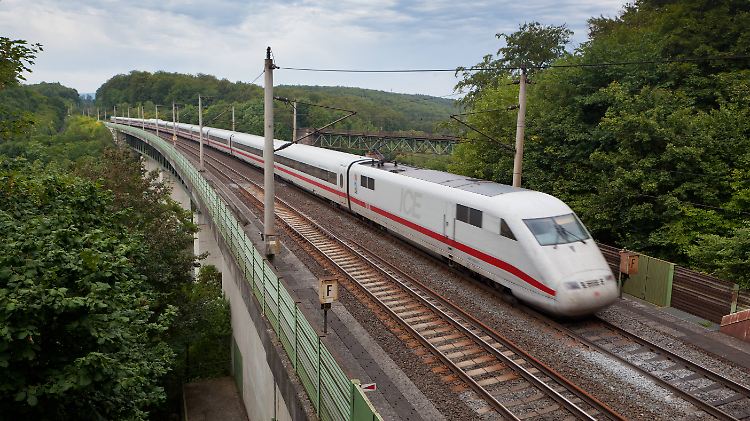 Die Bahn befindet sich im scharfen Wettbewerb.