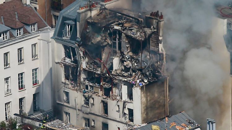Anwohner befürchteten nach der heftigen Explosion zunächst einen Anschlag.