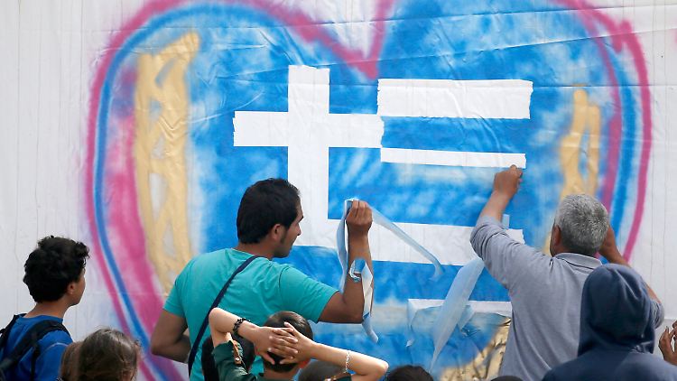 Sicherheitsbehörden befürchten, dass es jetzt in den Flüchtlingslagern zu Ausschreitungen kommen könnte.