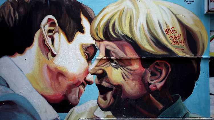 Graffiti in Athen: Treibt der IWF einen Keil zwischen Premier Tsipras und Kanzlerin Merkel?