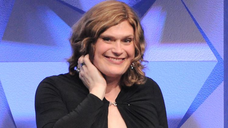 Bei ihrem ersten öffentlichen Auftritt als Frau gelang Lilly Wachowski der Spagat zwischen humorvollen und ernsten Worten.