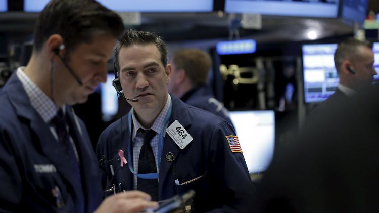 Moderate Kursverluste an der Wall Street: Noch immer hängt der Markt am Tropf der Fed.