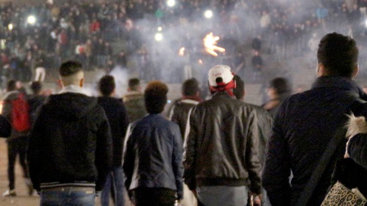Zum Jahreswechsel 2015/16 kam es rund um den Kölner Dom zu massiven Übergriffen auf Frauen sowie etlichen Diebstählen.