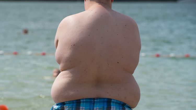 Ungesunde Ernährung und Bewegungsmangel: Übergewicht gilt als gefährlicher Risikofaktor für Diabetes-Erkrankungen.
