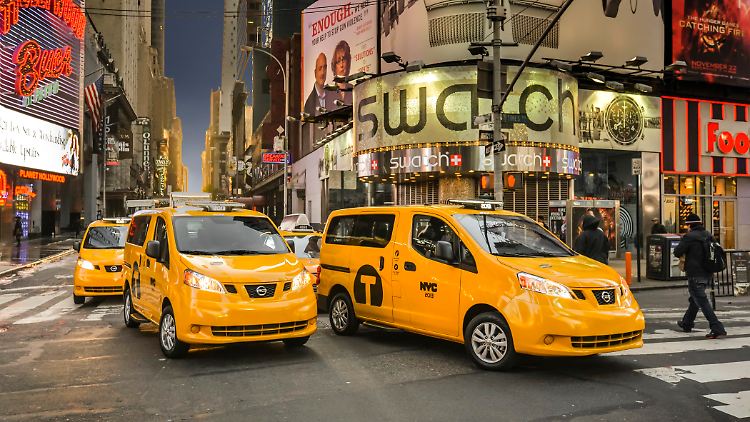 Nissan_Taxi_11.jpg