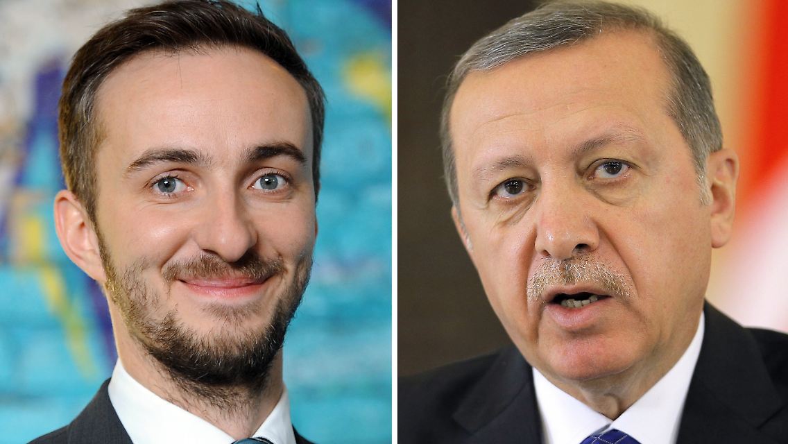 Böhmermann hat mit seinem "Schmähgedicht" diplomatische Verwicklungen ausgelöst. Nun wird er von Erdogan auch noch wegen Beleidigung verklagt.
