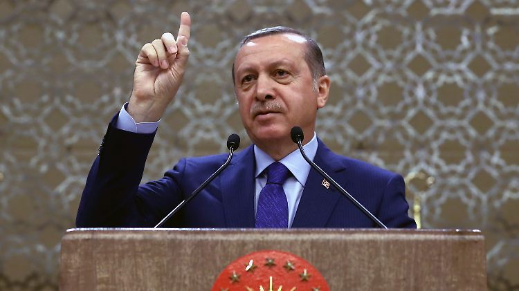 "Für Dank allein machen wir das nicht", sagt Erdogan. Er will, das Europa seinen Teil des Flüchtlingsabkommens einhält.