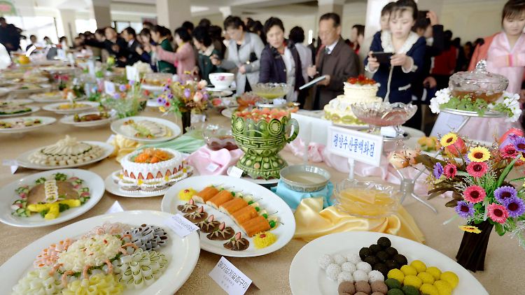 In Nordkorea bereitet sich die kulinarische Elite auf den Geburtstag des "ewigen Führers" KIm Il Sung vor, der am 15. April zelebriert wird. 