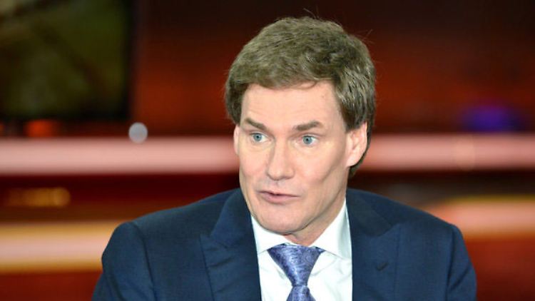 Carsten Maschmeyer gründete Ende der 80er-Jahre den Finanzdienstleister AWD und führte ihn an die Börse. Später verkaufte er seinen Mehrheitsanteil. Seit einigen Jahren investiert er in Startups - über die Investmentfirma Alstin und den Frühphasenfinanzierer Seed + Speed.