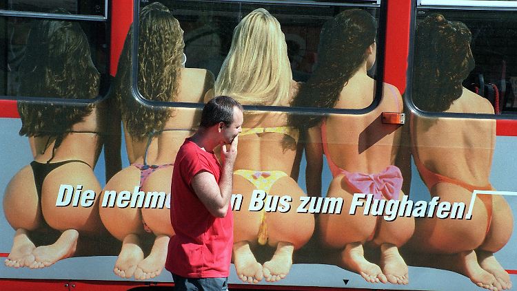 Was Interessierte früher mühsam suchen mussten, ist jetzt alltäglich im deutschen Straßenbild zu finden.