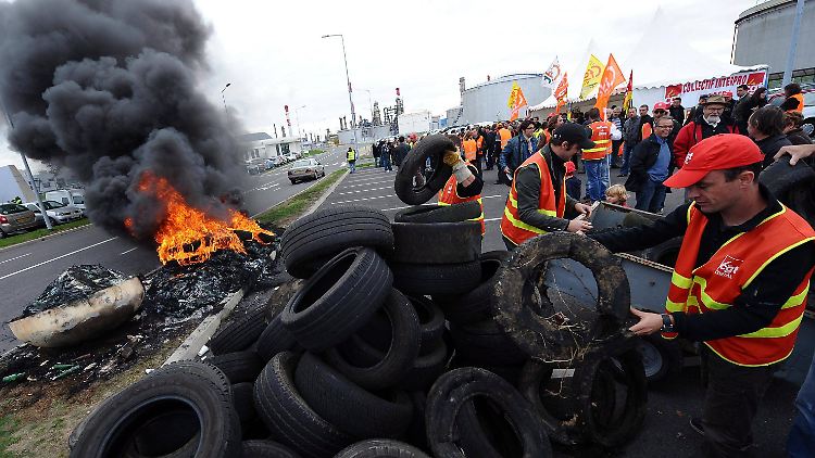 Seit Tagen protestieren die Gewerkschaften gegen die geplante Rentenreform.